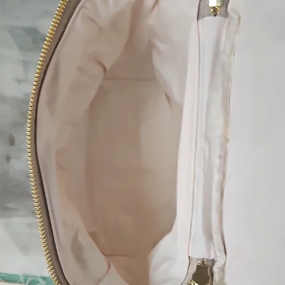 Kate Spade Out to Lunch Polka Dot Lunch Bag - Picture 8 of 8